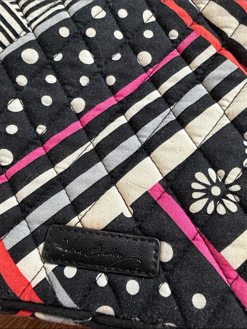 Vera Bradley Black with Pink & Cream Patterned Cosmetic Case - Picture 3 of 4